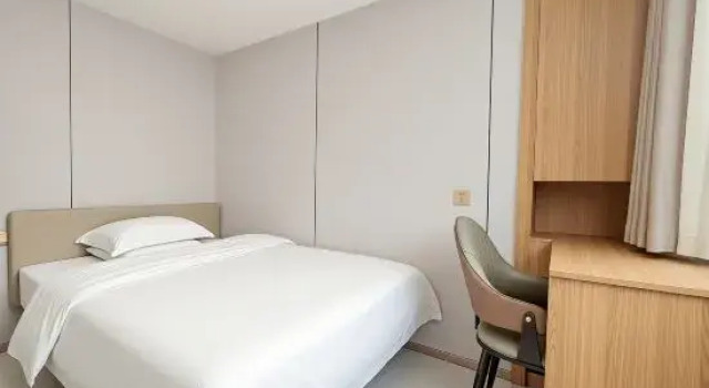Люкс Superior Yichun Weiyunju Hotel Apartment