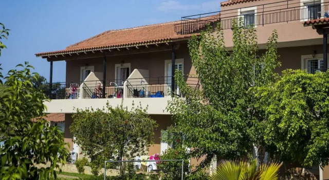 Olive Grove Studios & Apartments, Забронировать Апартаменты/квартира Свороната Кефалония, рядом с Пляж Ай Хелис