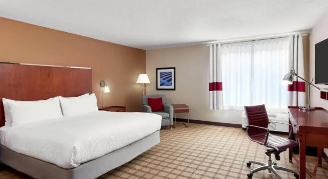 Номер Business Four Points by Sheraton Jacksonville Baymeadows