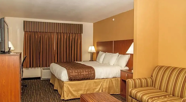 Двухместный люкс Richland Inn and Suites