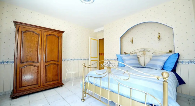 House With 2 Bedrooms in Béziers, With Pool Access, Furnished Garden a