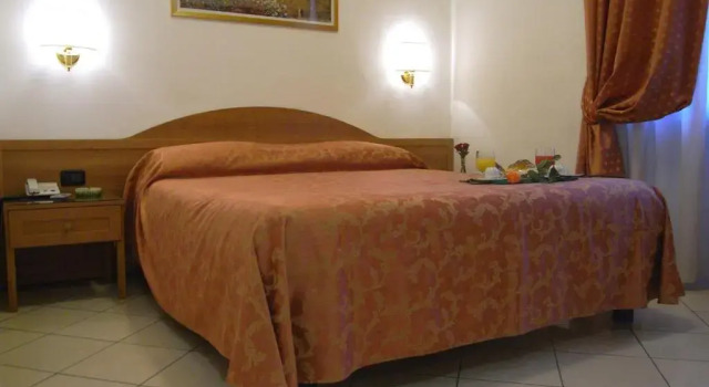 Двухместный номер Standard Hotel Mondial