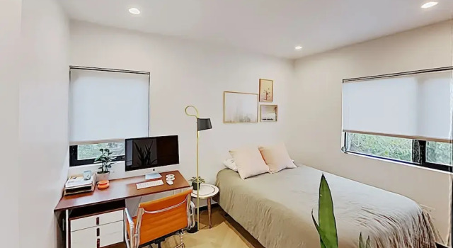 New Listing! South Austin Stunner Off 1st Street 3 Bedroom Home, Забронировать Дом для отпуска Виллы Остина, рядом с Rudolph Gamblin Field, Вилла