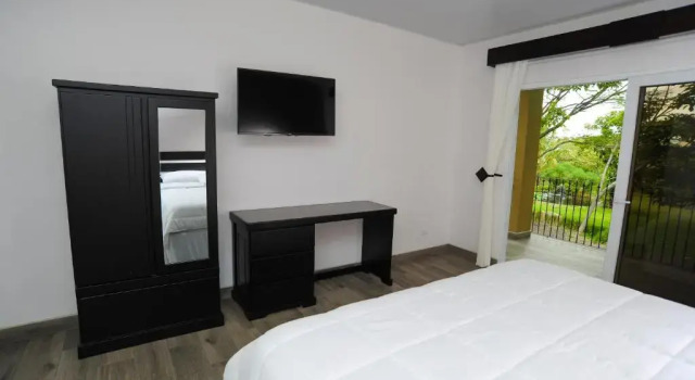 O podwyższonym standardzie dwuosobowy pokój Hotel Robledal