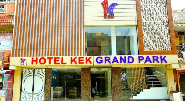 Hotel Kek Grand Park