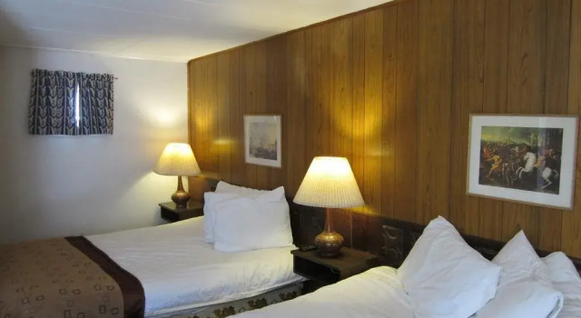 Robbies Motel, Buchen Sie Motel Cache Creek 