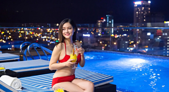 Люкс Premier My Khe Diamond Beach Hotel