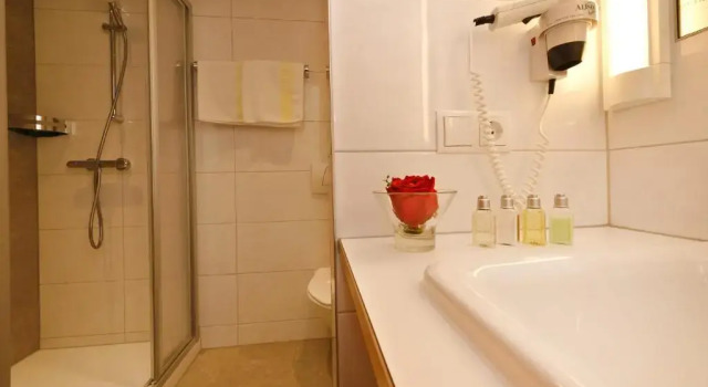 Полулюкс Hotel Montabella
