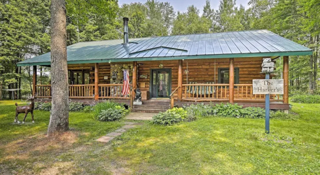 Scenic Cabin on 2 Acres Near Lake Holcombe Marina!, Boek Vakantiehuis Holcombe Wisconsin