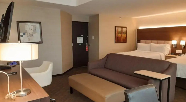 Четырёхместный люкс Holiday Inn Guatemala by IHG