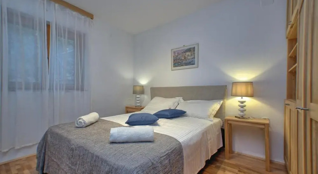 Stunning Home in Prizba With Wifi and 6 Bedrooms, Prenota Hotel Prižba 