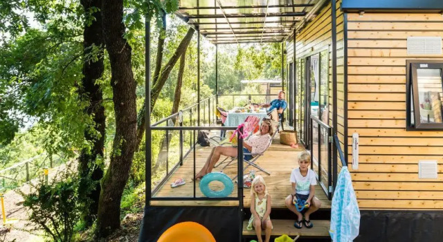 Бунгало Deluxe Vacanze Camping Boutique