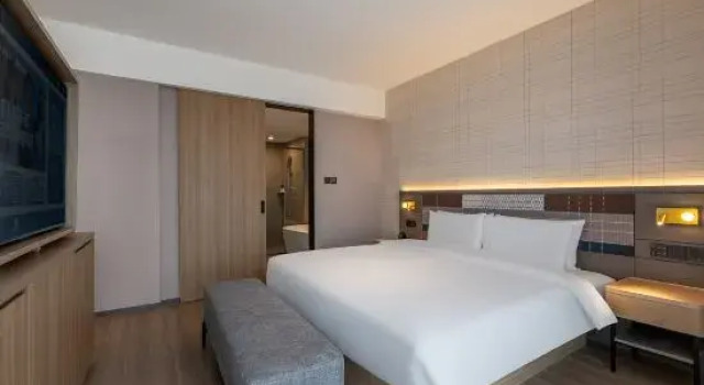 Люкс Homeinn Plus Hotel (Quanzhou Quanshang Global Plaza)