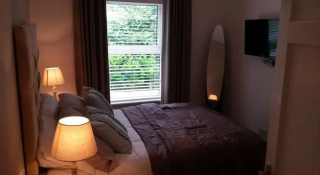 Russell Mews, Boek Hotel Hotels in Clare met parkeren, Parkeren