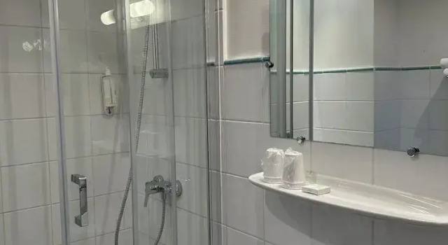 Номер Superior Hôtel Du Centre Annemasse