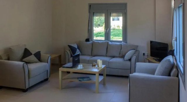 Коттедж Perivoli House B