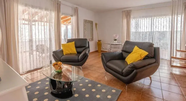 Villa Iris, Book Villa Hotels in Tenerife with Parking, Parking