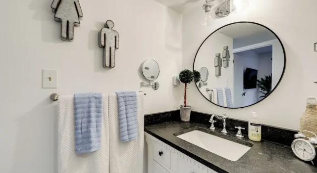 Sevierville Condo w/ Balcony + Pool Access!, Book Lejlighed Hoteller i Newport med parkering, Parkering