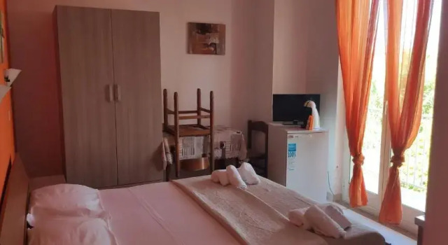 Room in Lodge - Briatico 2 min From the sea and 15 min From Tropea, Room With Kitchenette