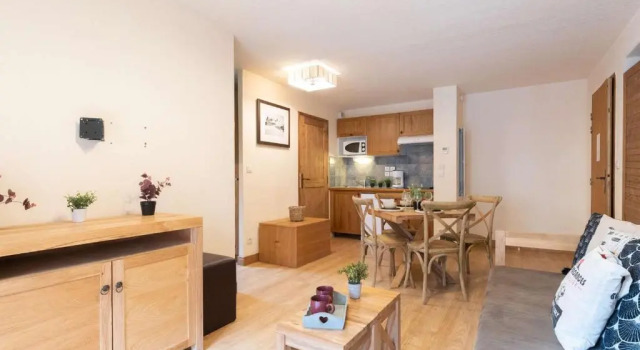 Studio Saint-Lary-Soulan, 1 pièce, 4 personnes - FR-1-296-399, Забронировать Апартаменты/квартира Отели в центре Сен-Лари-Сулан, в центре, Парковка