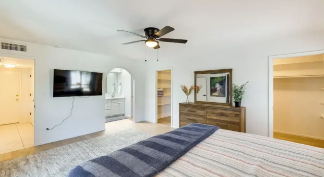 Fire Pit, Grill: Mtn-view Home in Paradise Valley, Забронировать Отель Финикс 