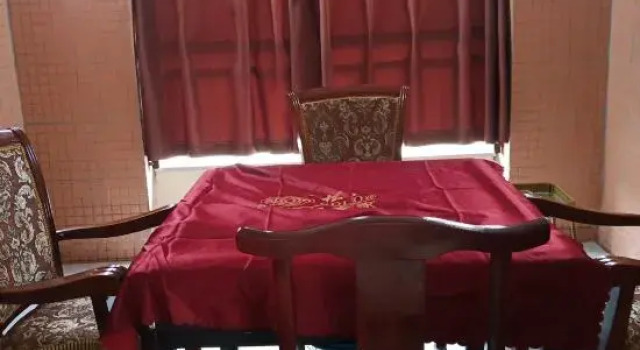 Yuechi Jintai Business Hotel