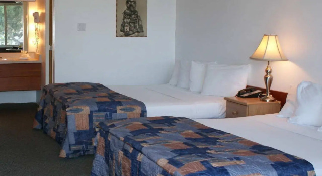 Pauls Motor Inn