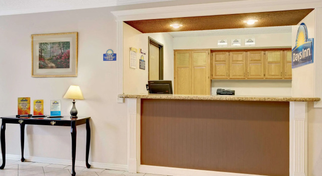 Days Inn Clearfield, Varaa Hotelli Clearfield Utah