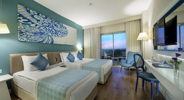 Seashell Resort & Spa