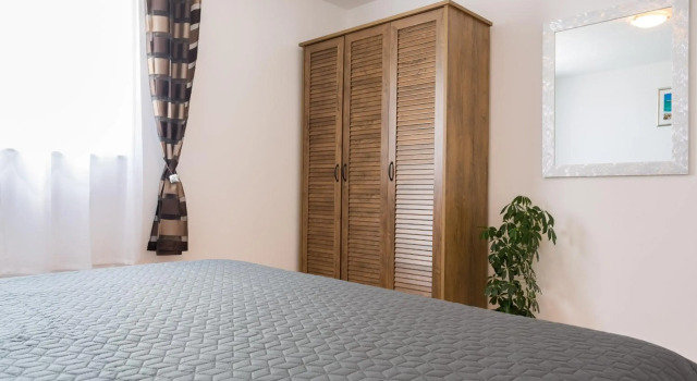 Apartments Lidija - see view with private hot tub and split level apartment with garden, Rezerwuj Apartament Hotele w Split-Dalmatia County z parkingiem, Parking