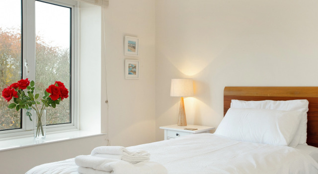 Ideal city centre base with all the iconic sightseeing within easy walking distance.