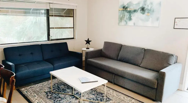 Апартаменты c 1 комнатой Bayview Apartments By Lowkl