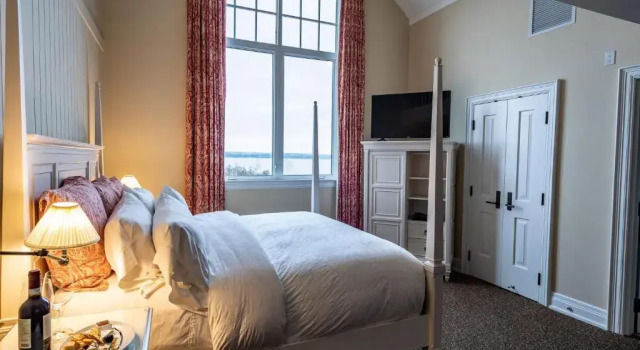 Люкс Premium The Inn at Cobble Beach