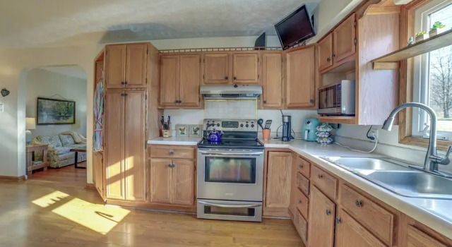 Коттедж Quaint Youngstown Home ~ 2 Mi to Boardman Park!