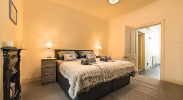 STAG City Centre apartment, Забронировать Апартаменты/квартира Отели Инвернесс с парковкой, рядом с Природный заповедник Меркинч, Парковка