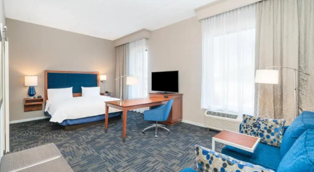 Люкс Hampton Inn & Suites Newburgh Stewart Airport, NY