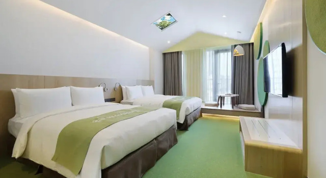 Четырёхместный номер Superior CHECK inn MAGI Kids Hotel