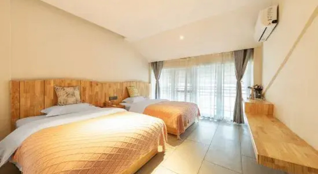 Люкс Qianhuan·evelyn·Wangshan Light Luxury Pool Homestay (Libo Xiaoqikong East Gate)