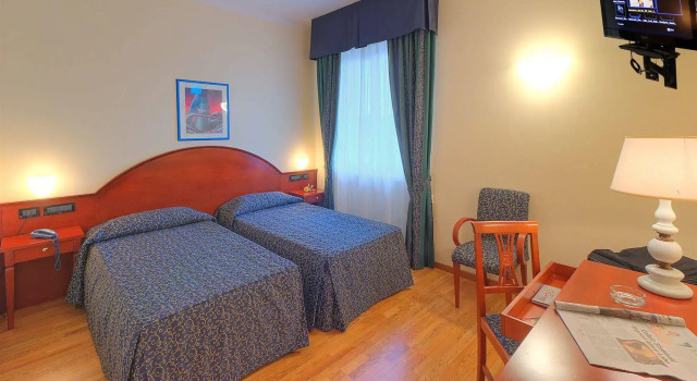 Recina Hotel, Rezervovat Hotel Hotely v Romagna s parkováním, Parkování