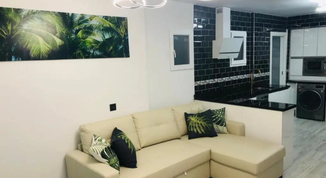 apartamento fabrynne beach, Забронировать Апартаменты/квартира Карретера-де-Кадис Малага, рядом с Парк Оэсте