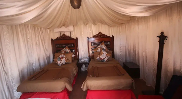 Wadi Rum Night Luxury Camp, Prenota Campeggio Hotel a Aqaba con parcheggio, Parcheggio