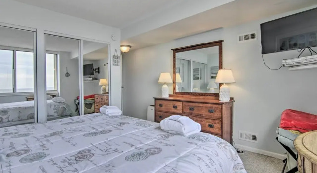 Апартаменты Steps to Sand: Condo Near Ocean City Boardwalk