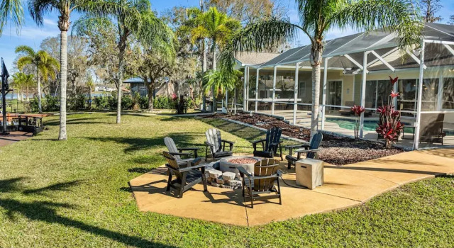 Коттедж Waterfront Pool Pickleball Basket Sleeps 18