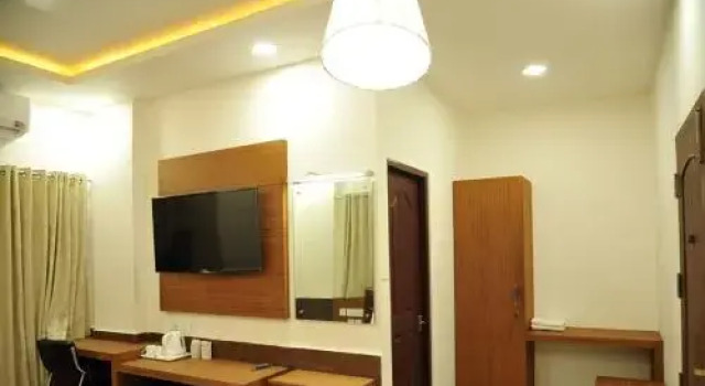 Hotel Soorya Castle, Забронировать Отель Отели штата Кералы с парковкой, Парковка