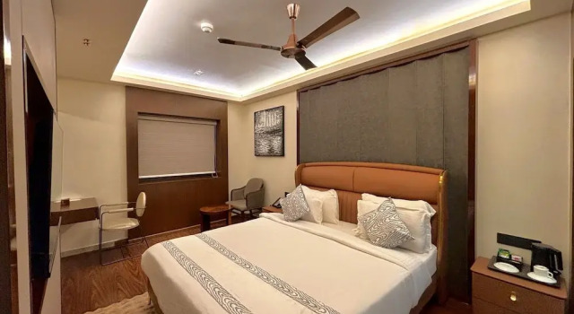 Номер Superior The Long D Hotel Surat Airport Rd