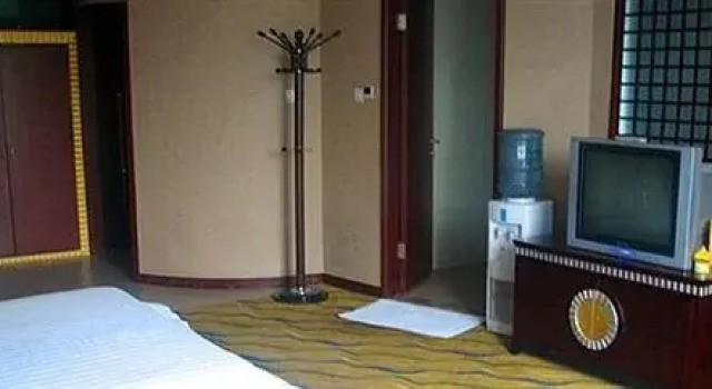 Jiucheng Hotel Luzhou, Varaa Hotelli Luzhou Sichuan