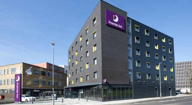 Premier Inn Middlesbrough Town Centre, Забронировать Отель Отели Мидлсбро с парковкой, рядом с Институт современного искусства Мидлсбро, Парковка
