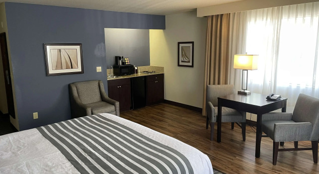 Двухместный номер Standard Best Western Plus Edmonds Harbor Inn
