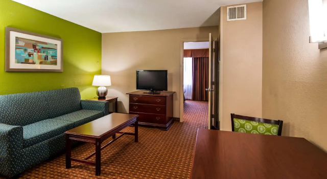 Двухместный люкс Best Western Raleigh North-Downtown