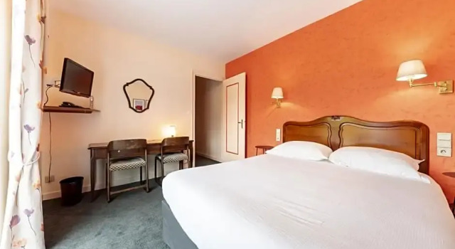 Номер Superior CitHotel Logis De Brou, Bourg en Bresse RENOVE EN 2026